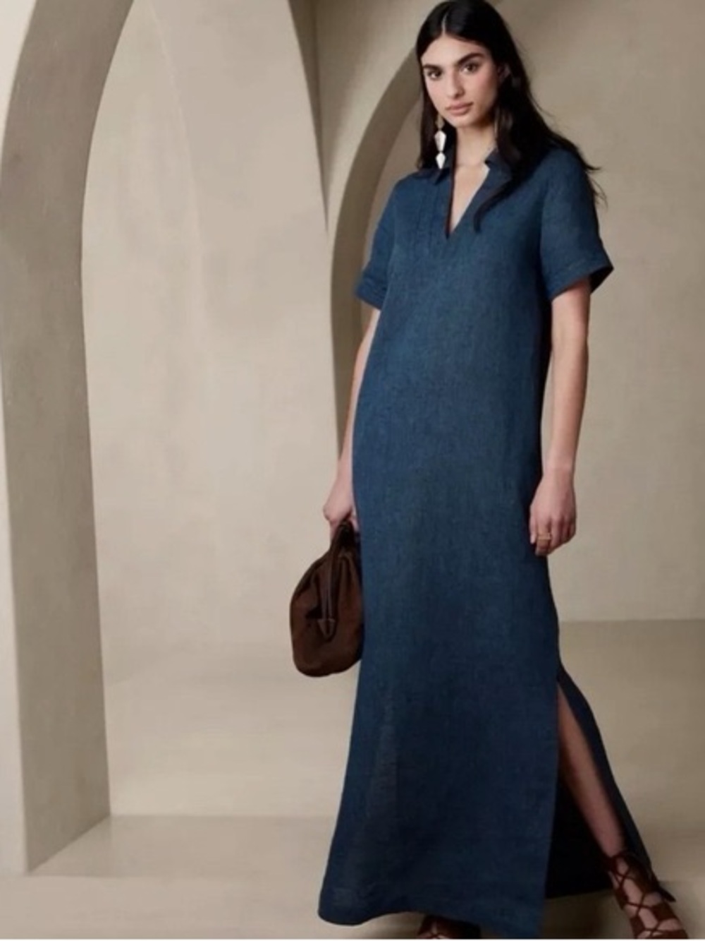 Banana Republic Casual V-Neck 100% linen Maxi Dress in Deep Blue